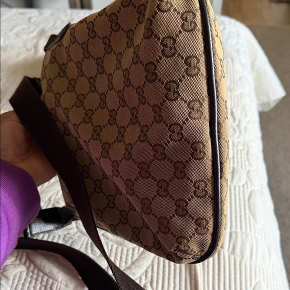 Gucci Tan and Brown Monogram Shoulder Bag - Picture 9 of 14